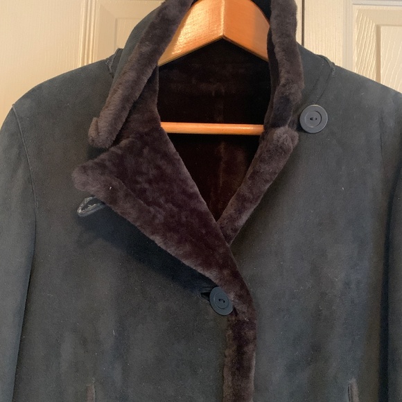 GORGEOUS- BLUE DUCK Black Shearling jacket with Brown fur trim Small worn 2 x - Picture 3 of 10